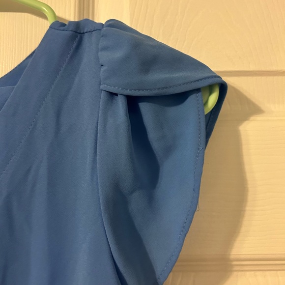 Loft light blue tulip sleeve blouse XXSP - Picture 3 of 4